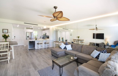 Seven Mile Beach Condo | Oceanfront condo seven mile beach