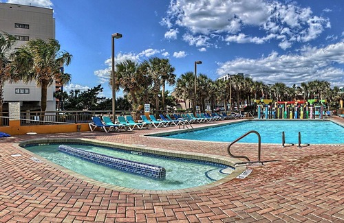 Myrtle Beach Resort | Oceanfront Efficiency w/Fantastic View + Official On-Site Rental Privileges