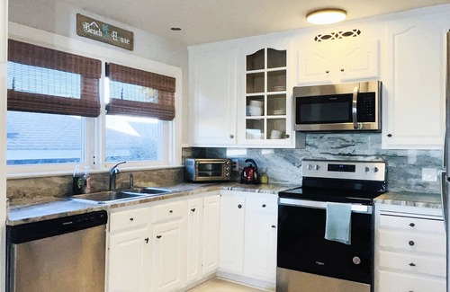 Willoughby Spit House | Oceanfront Escape Private Beach