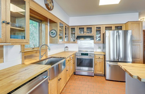 Marlboro House | Oceanfront Frenchman Bay Home: Stunning View!