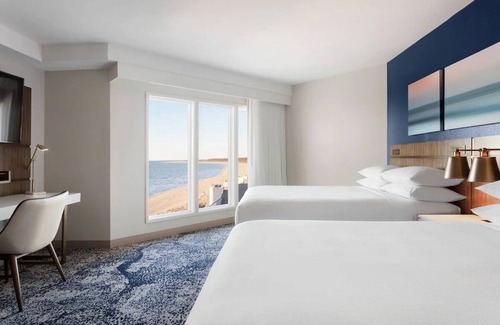 Northeast Virginia Beach Hotel | Oceanfront Getaway! Pool, Restaurant & Trails Nearby!