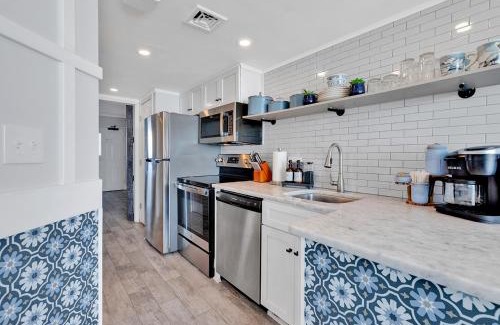 Arcadian Shores Apartment | Oceanfront Heated Indoor Pool Hot Tub King Bed