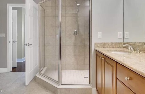 Bridgeport Heights Condo | Oceanfront high-rise Condo!