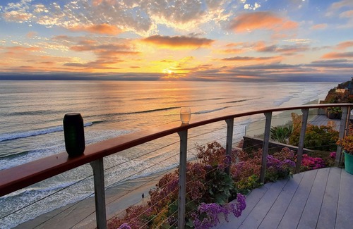 Leucadia House | Oceanfront Home, Stone Steps Beach Access, Jacuzzi on Oceanfront Deck