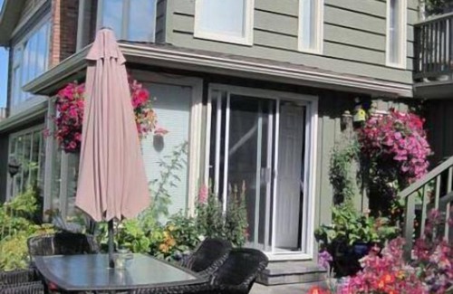 Brentwood Bay House | Oceanfront Home with Private Dock and Awesome Views