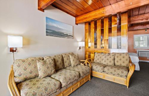 Fort Pierce House | Oceanfront Inn Suite #6- King Bed