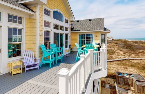 Buck Island House | Oceanfront luxury on Buck Island with private hot tub & pools - walk to beach