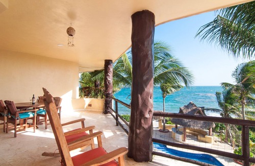 Majahual Apartment | Oceanfront penthouse with private rooftop, pool and bbq area