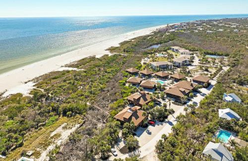 Sanibel House | Oceanfront Sanibel Island retreat with private beach