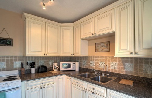 West End House | Oceanfront Villa - Charming, Romantic, Seaside Cottage with Stunning views