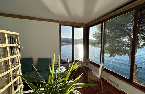 Almunecar House | OCEANFRONT VILLA "Mare Cubum" panoramic views, extreme location, pool, climate!