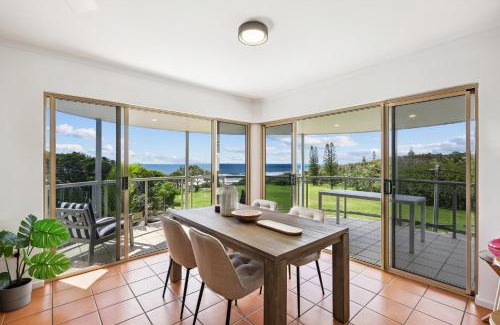 Point Arkwright Apartment | Oceanside Apartment with Views of Yaroomba Beach
