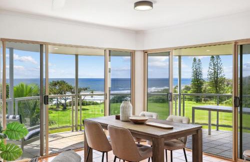 Point Arkwright Apartment | Oceanside Apartment with Views of Yaroomba Beach