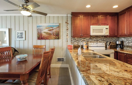 Townsite Condo | Oceanside Beach Condos