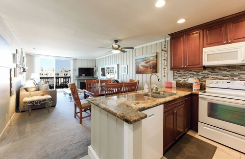 Townsite Condo | Oceanside Beach Condos