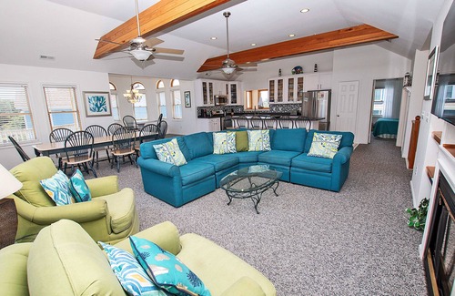 Ocean Hill House | Oceanside, Pool, Hot Tub, Community Amenities, VOH20, Laughing Duck