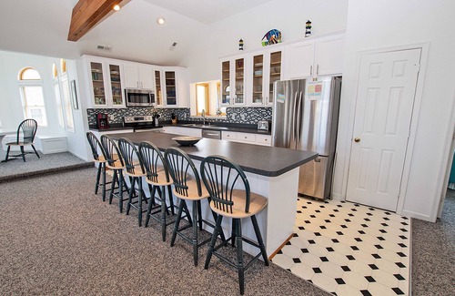 Ocean Hill House | Oceanside, Pool, Hot Tub, Community Amenities, VOH20, Laughing Duck