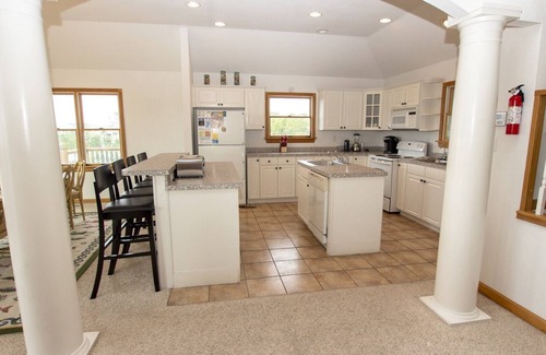 Ocean Hill House | Oceanside, Pool, Hot Tub, Close to Beach, OH1, Silver Sandcastle