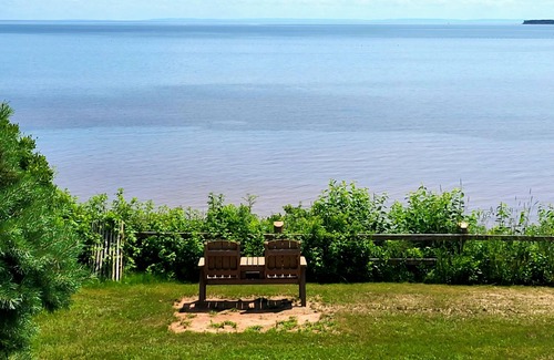 Cumberland Cottage | Oceantfront Cottage and 200 feet to a secluded beach. 25min to Charlottetown