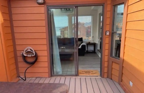 Smith River Apartment | Oceanview Cabin 22 w Jacuzzi Wonderful View