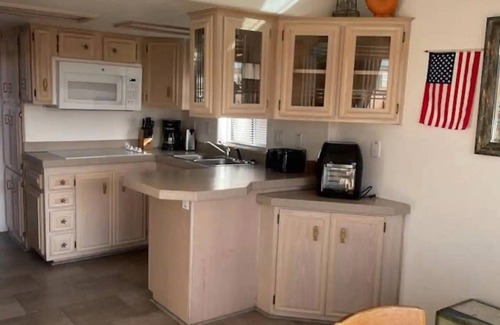 Smith River Apartment | Oceanview Cabin 25 w Jacuzzi Plesant Views