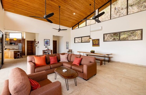 Playa Hermosa House | Oceanview Home Tranquil Sunsets of Hermosa Beach