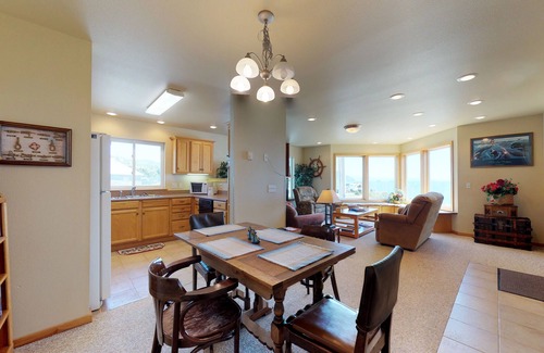 Port Orford House | Oceanview home w/Jetted tub and great location - near the port and beach access
