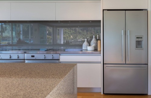 Whangamata House | Oceanview Oasis - Whangamata Luxury Holiday Home