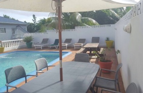 River Oaks Apartment | Ocho Rios Pimento Villas