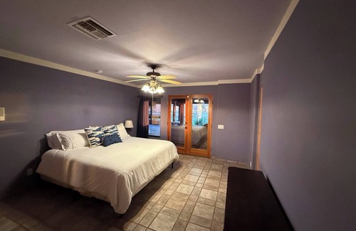 Rio Rico House | Ocotillo Ranch, relax, enjoy the majestic mountains, wildlife and best sunsets.