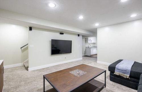 Heber House | OCT-NOV PROMO Buy 4 get 5th free- Pet-friendly- Sleeps 18- Hot tub