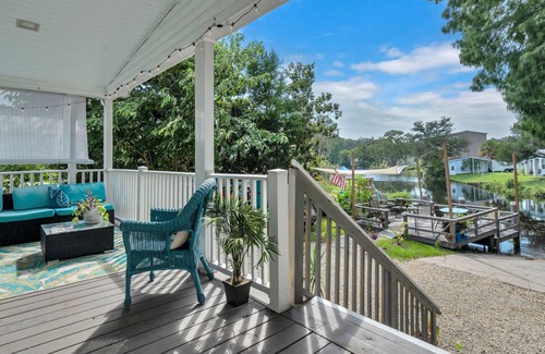 Weeki Wachee Gardens House | OCT. SPECIAL! Weekdays 180 Mon-Thur -Waterfront- Early & Late Ck-in & out!