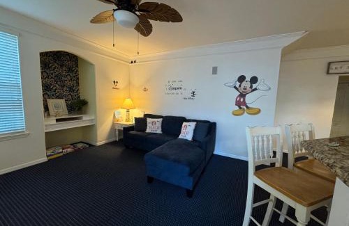 Kissimmee Apartment | October Deal Only 97 - dollars Family Villa with a Pool FREE Disney Shuttle - 2 Bedrooms, 2 Baths -Sleeps 8- 3019