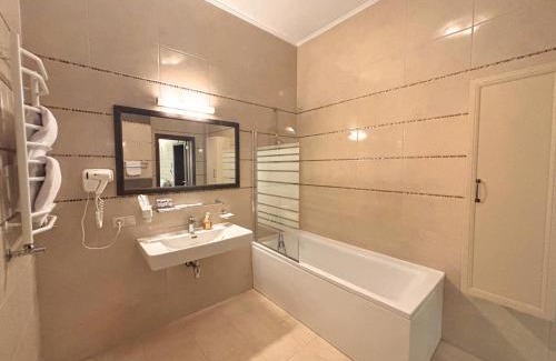 Odessa City Center Hotel | Odeska Astoria