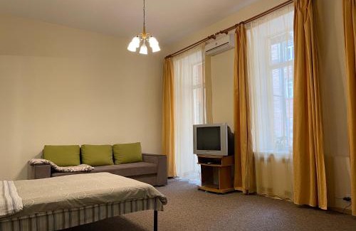 Khreshchatyy Yar Apartment | Odnokomnatnaya studiya
