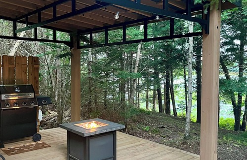 Halifax County Cabin | Off-Grid Lake Front Cabin w/Power & Wi-fi