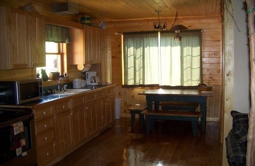 Middlebury Center Cabin | OFF THE BEATEN PATH BEAUTIFUL PRIVATE CABIN WIFI WELLSBORO OCTOBER FOLIAGE PETS