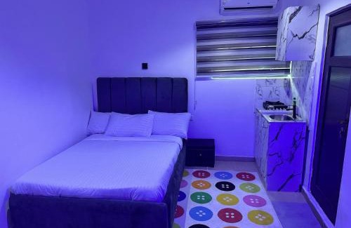 Surulere Apartment | Ogunade Stores Apartment