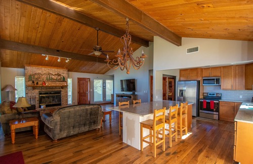 Ruidoso House | Oh The Views!!! Your Home Away From Home In The Cool Pines Of Beautiful Ruidoso