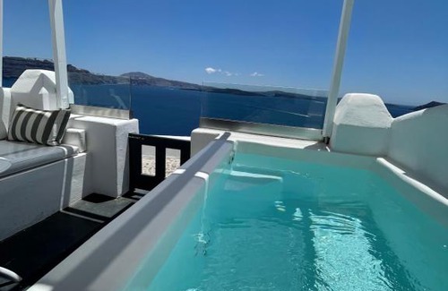 Oia Apartment | Oia Collection