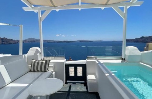 Oia Apartment | Oia Collection
