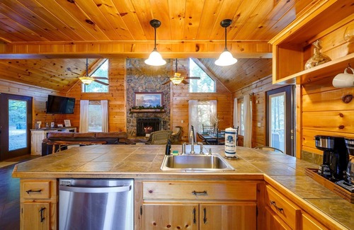 Broken Bow Cabin | Okehi Pine Cabin With Wood Burning Fireplace and Outdoor Hot Tub by Redawning