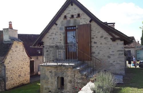 Lentillac-du-Causse House | Old bakery renovated in the heart of a village of causse close to major sites