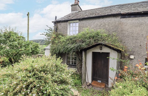 Penny Bridge Cottage | OLD COTTAGE, pet friendly, character holiday cottage in Ulverston