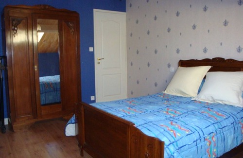 Celles Cottage | Old farmhouse rented by the night