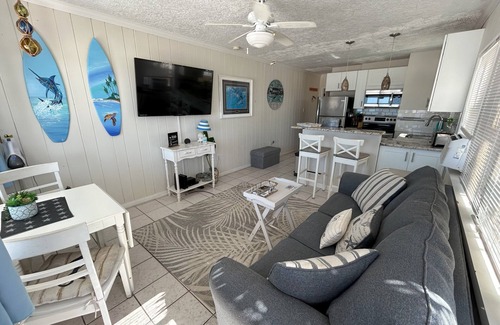 Indian Shores Cottage | OLD FLORIDA CHARM- DIRECT BEACH FRONT COTTAGE - STEP RIGHT INTO THE SAND!
