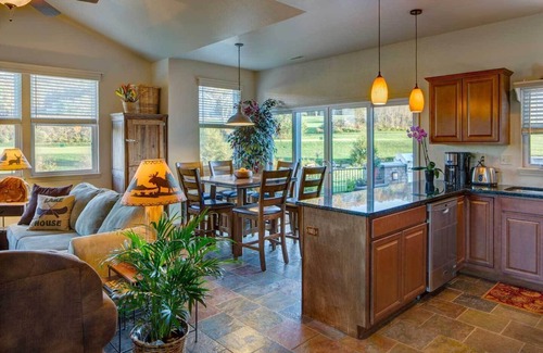 Camdenton Cabin | Old Kinderhook Cottage Rentals Including Cottage 22