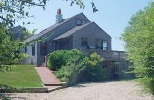 Madaket House | Old Madaket Charm with Stunning Views