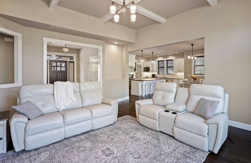 Southern Crossing House | Old Mill on The Canal, Large Garage, Firepit, Office