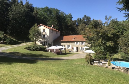 Saint-Paulien Cottage | Old mill, private pond, heated swimming pool